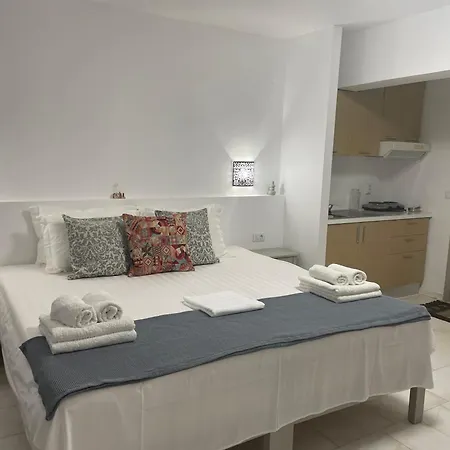 Kourkoumelata Hotell 2*