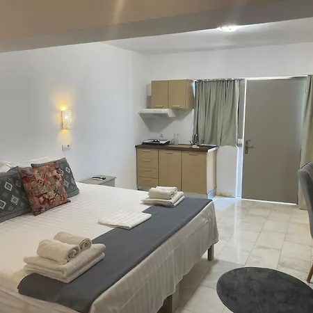 Kourkoumelata Hotell Argostoli (Kefalonia)