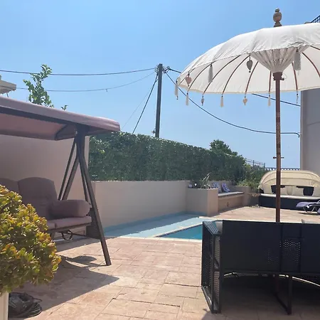 Hotell Kourkoumelata 2*