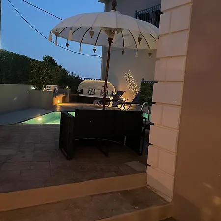 Kourkoumelata Hotell