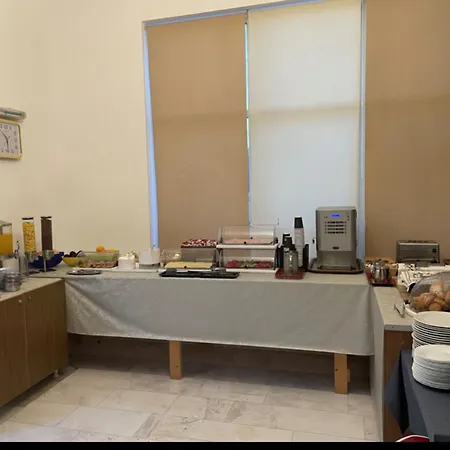 Kourkoumelata מלון 2*