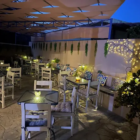 Kourkoumelata Hotel