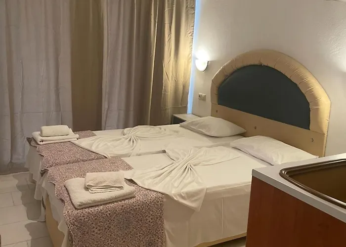 Hotel Kourkoumelata 2*